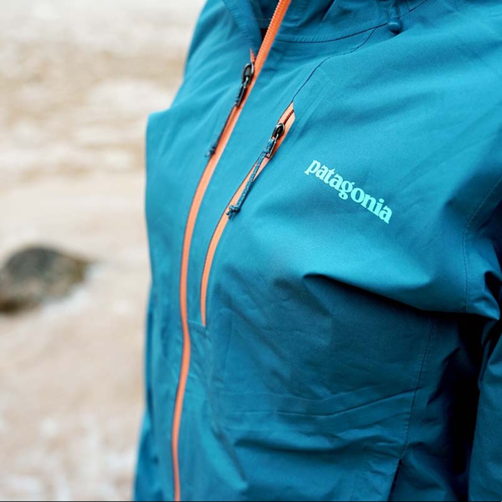 Patagonia Piolet Women’s Goretex Rain Jacket
